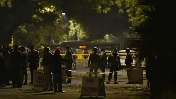Blast reported near Israel embassy in new delhi and three cars damaged