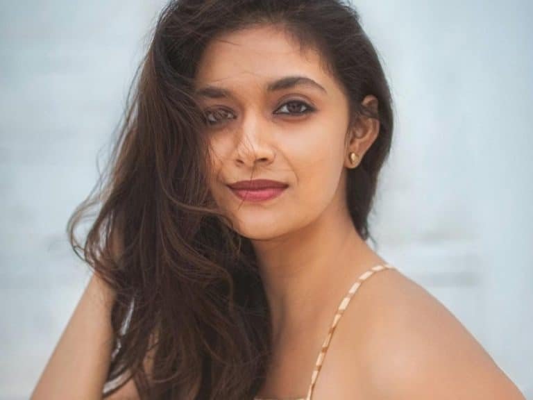 రజనీకాంత్ కంటే మహేష్ బాబు మీదే కీర్తి సురేష్ ఎక్కువ నమ్మకాలు పెట్టుకుందా ..?