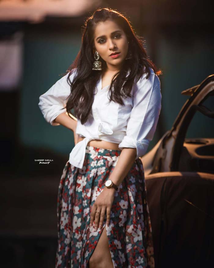 Rashmi gautam ravishing in her latest Pics Viral internet