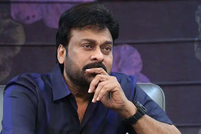 astrologer Achyutha Sastry from vizag warns chiranjeevi to keep away from politics
