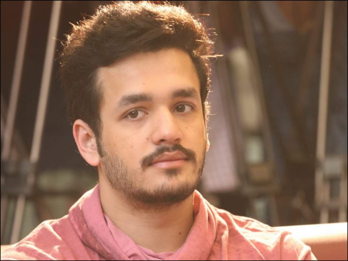 Akhil : అఖిల్ 5 లో కృతి శెట్టి.. క్రేజ్ కోసమే ఫిక్స్ చేశారా ..?