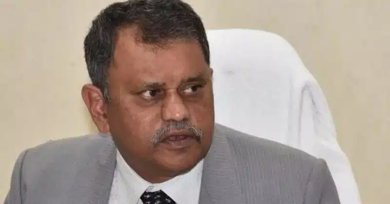 SEC nimmagadda Ramesh letter to central government on ap governor