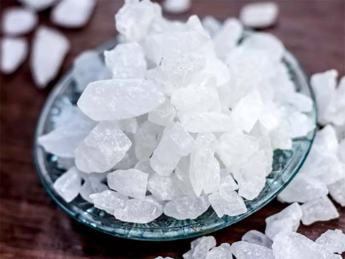 eat rock sugar to prevent nose bleeding