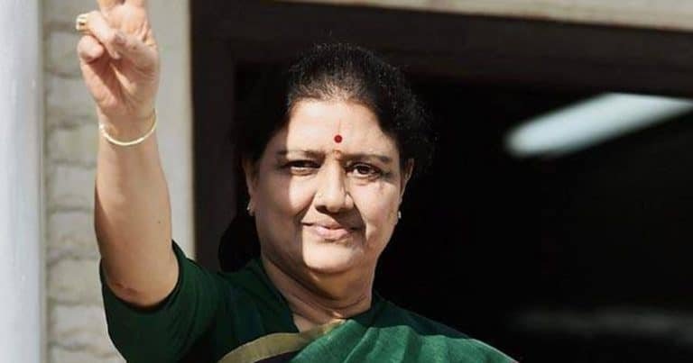 sasikala : చిన్నమ్మను మళ్లీ జైలుకు పంపే స్కెచ్‌ వేస్తున్న పన్నీర్‌, పళని.. ఆమె ఓవర్‌ యాక్షన్‌ కారణం