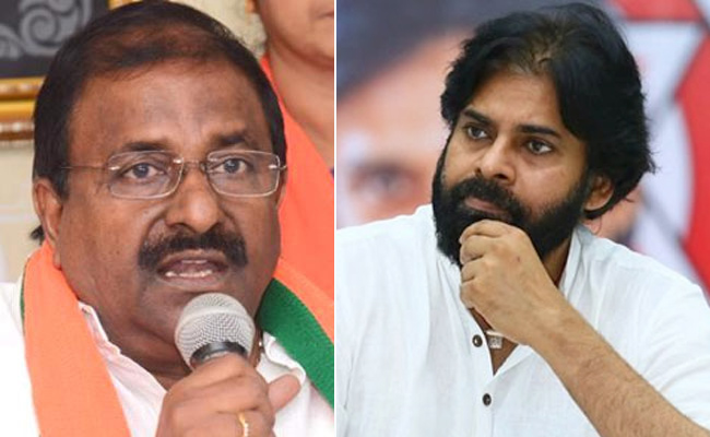 Janasena : బీజేపీతో తెగదెంపులకు జనసేన సిద్దమైందా..? అసలేమీ జరుగుతుంది..?