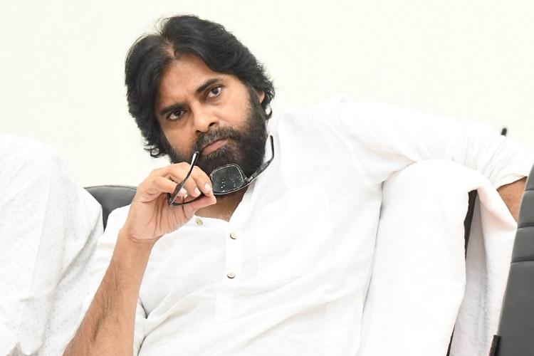 Pawan kalyan : ప‌వ‌న్ క‌ళ్యాణ్‌ పై తిరగబడుతున్న జనసైనికులు..? తిరుపతి తిరుగుబాటు