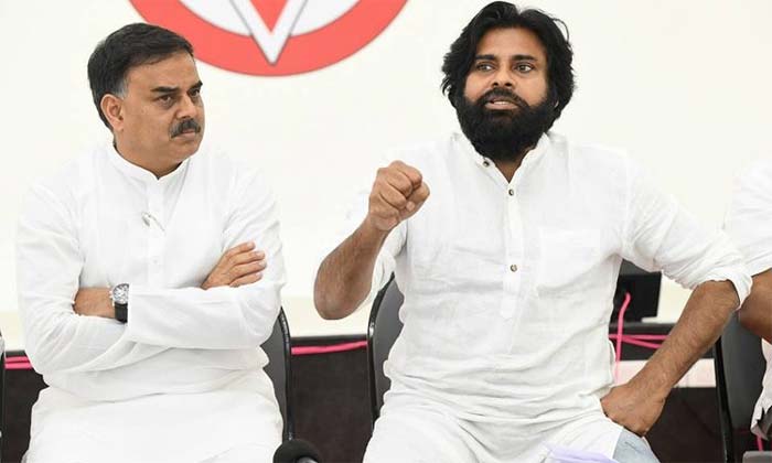 Janasena : నాదెండ్లకు జనసేనలో ప్రాధాన్యం తగ్గిందా? పవన్ అలాంటి నిర్ణయం ఎందుకు తీసుకున్నారు?