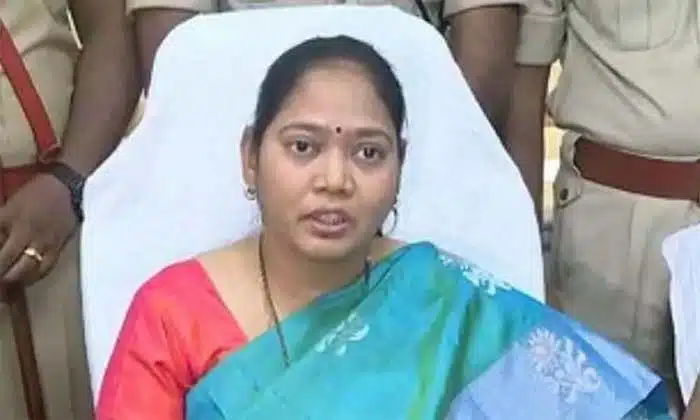 ap home minister sucharitha responds on YS Viveka murder case