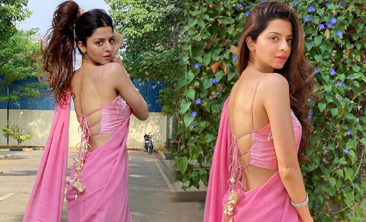 Vedhika stylish Pictures