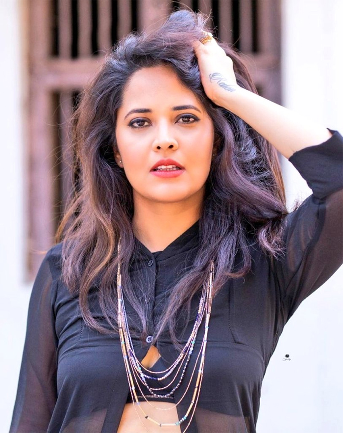 anasuya bharadwaj Latest Black Dress pics