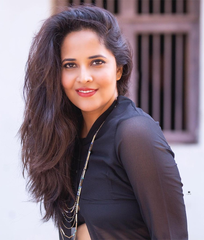 anasuya bharadwaj Latest Black Dress pics