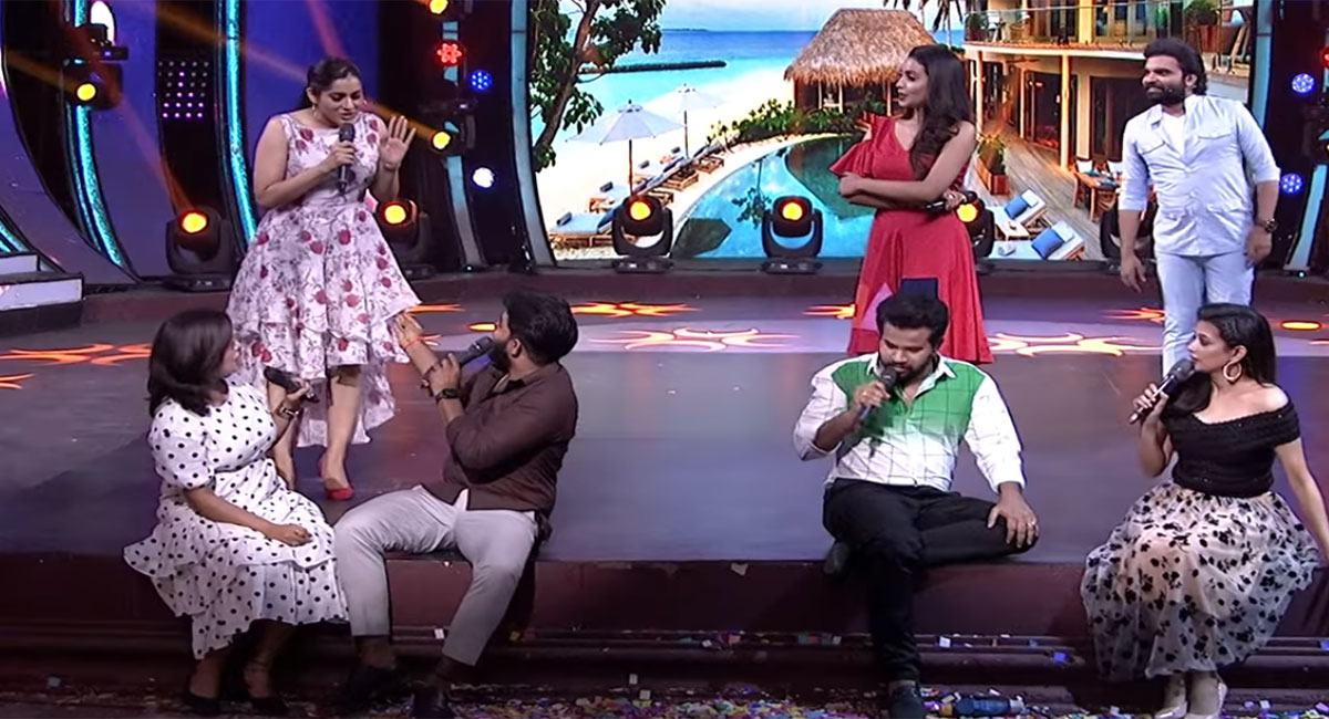 sudigali sudheer and rashmi in dhee 13 show