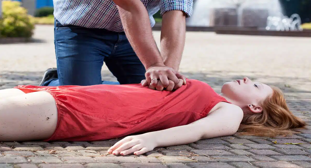 how to deal with fainting home remedies telugu