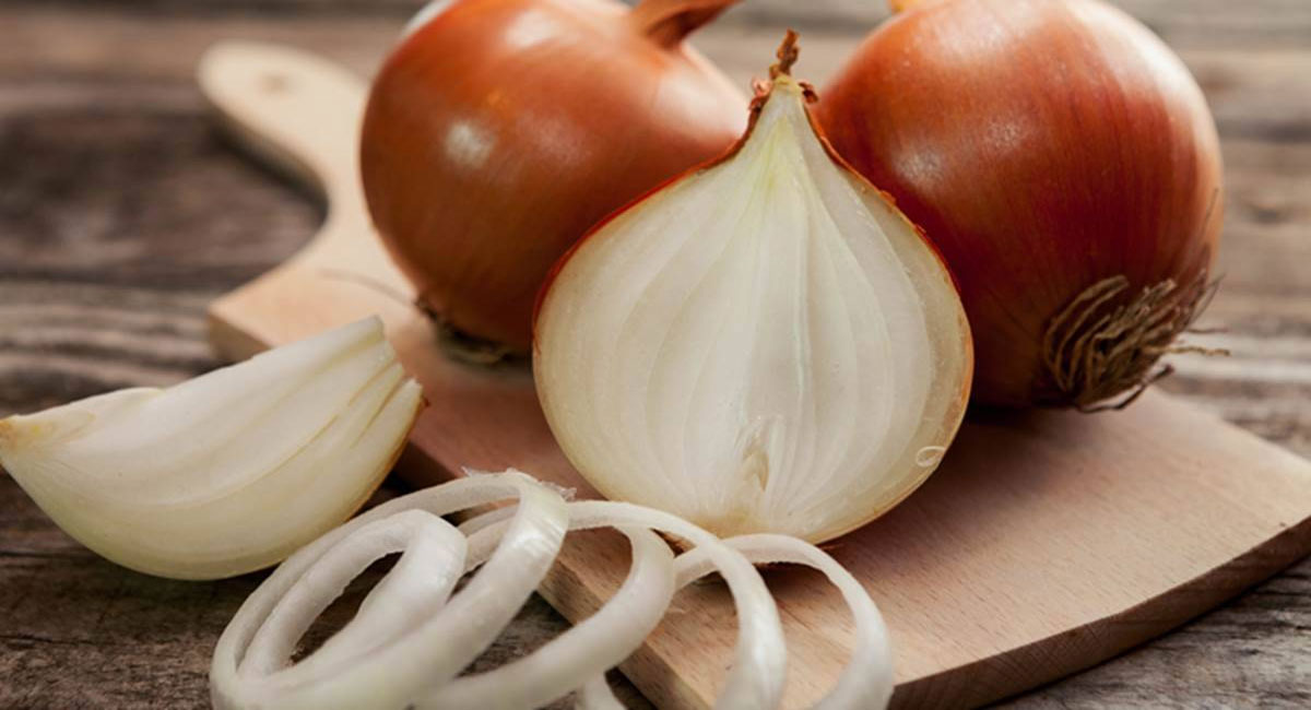 eating raw onion with meals health benefits telugu