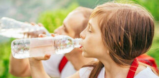 Health Benefits in Drinking more water in summer