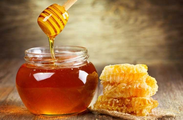 sugar vs honey which is The better