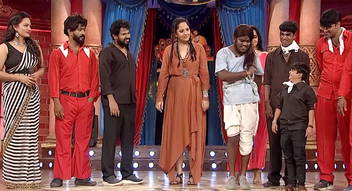 Anasuya Bharadwaj Getup And Look Gets Trolling