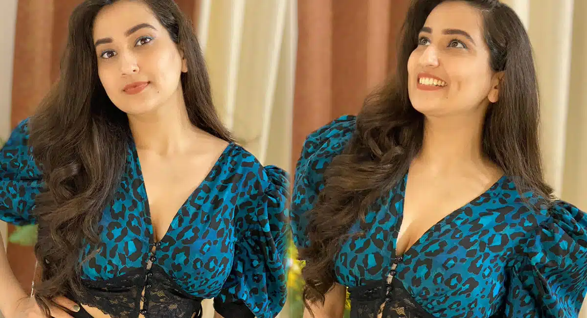 Anchor Manjusha Latest Pics Goes Viral
