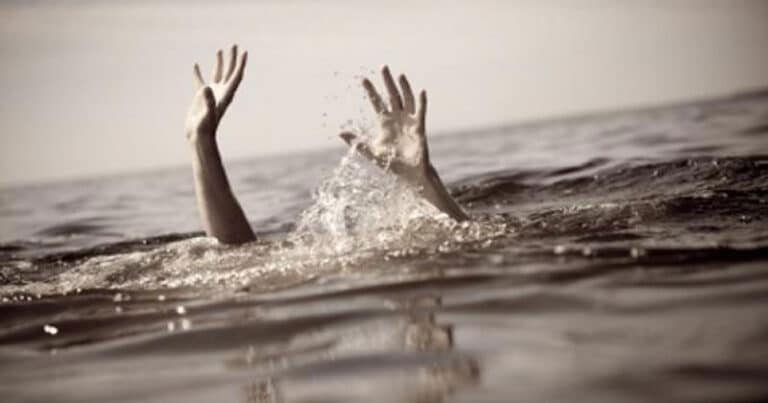 prakasam : యువ‌కుడి ప్రాణం తీసిన ఈత స‌ర‌దా