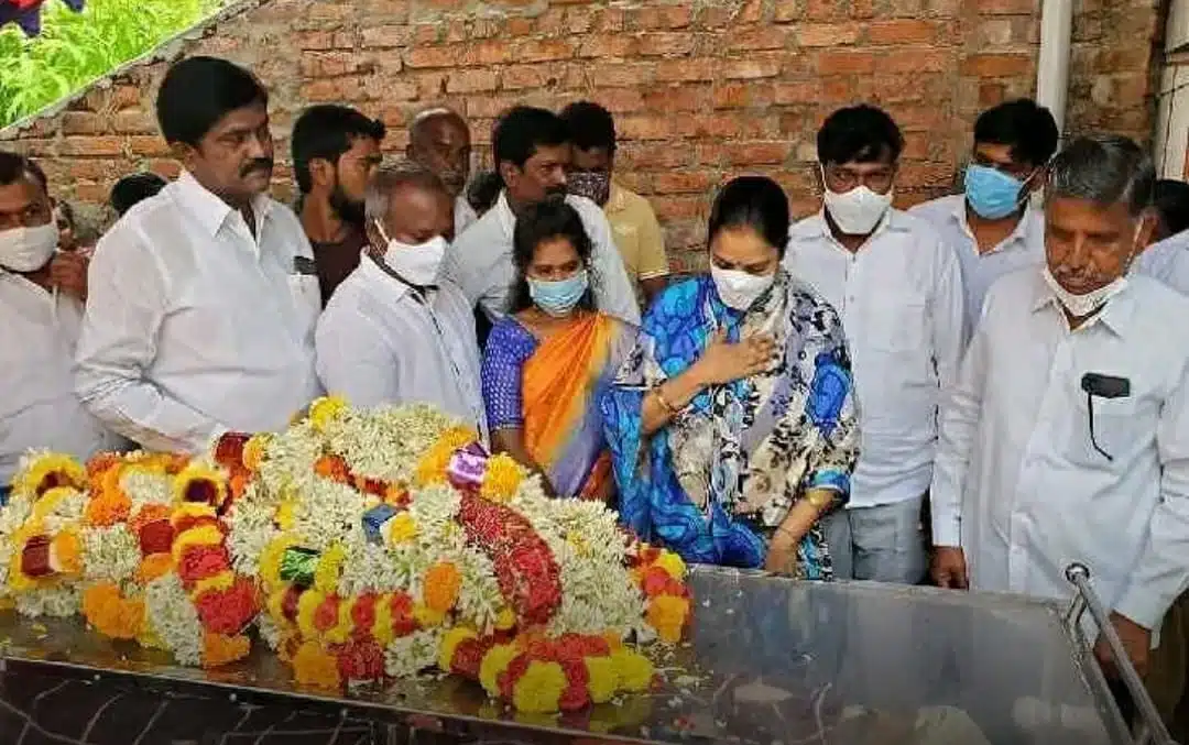 Ananthapuram..జయరాం మృతి పార్టీకి తీరని లోటు: ఎమ్మెల్యే ఉష