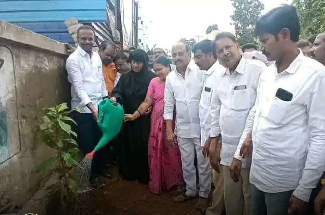 Ananthapuram.. బాధ్యతగా మొక్కల పెంపకం చేపట్టాలి