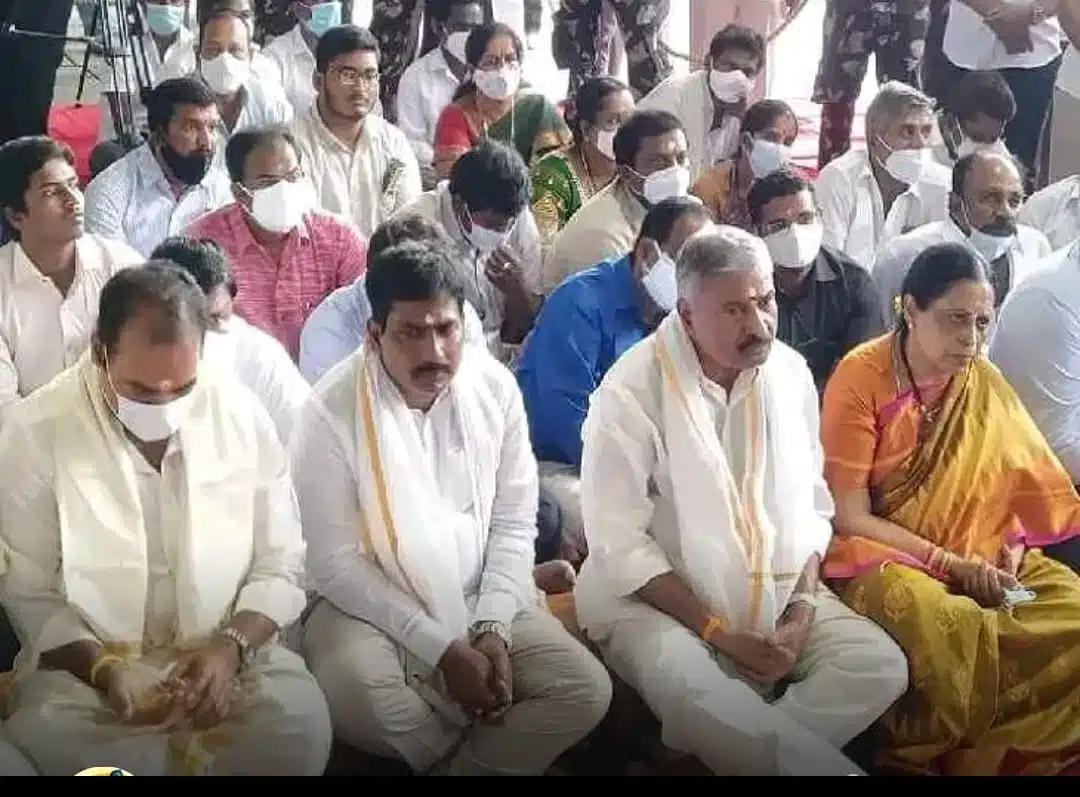 Chittoor.. కాణిపాక గణనాథుడికి ప్రభుత్వం తరఫున పట్టువస్త్రాల సమర్పణ