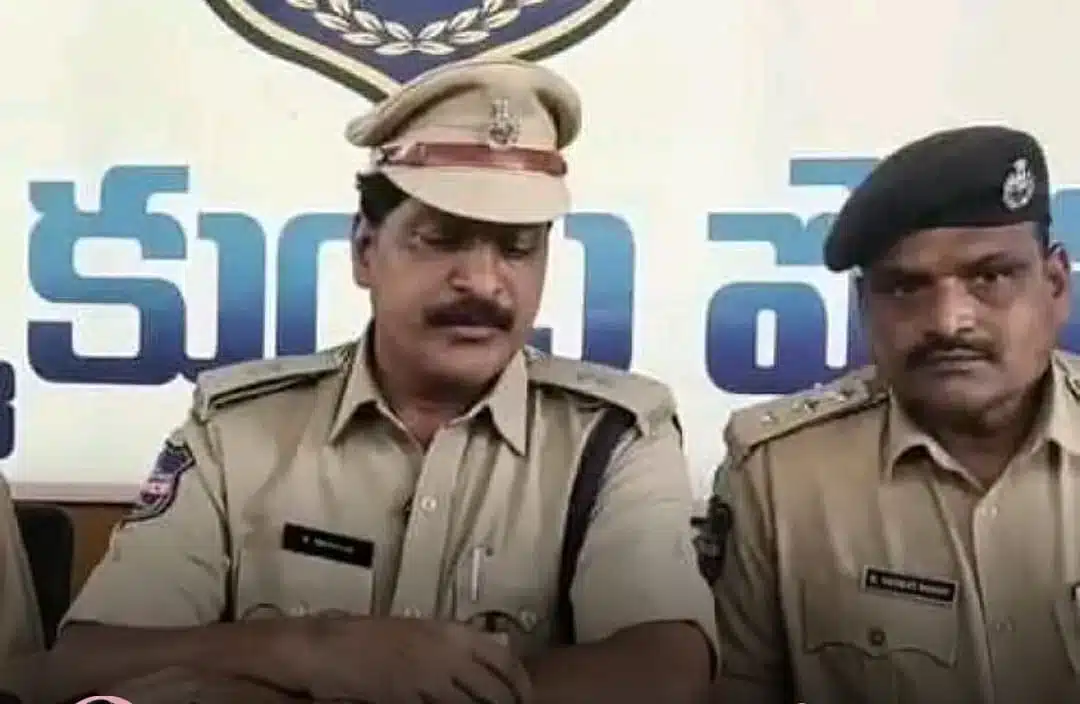 Karimnagar..రెచ్చగొట్టే ప్రసంగాలు చేస్తే చర్యలు: డీసీపీ శ్రీనివాస్