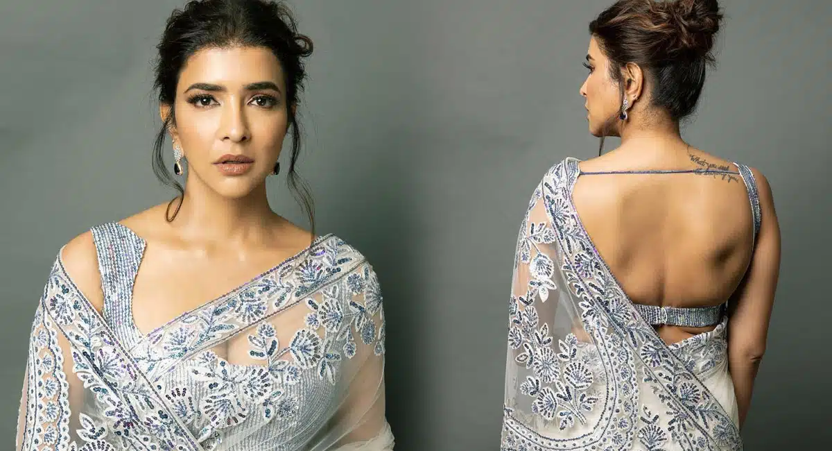 Manchu Lakshmi Saree Pics Goes Viral
