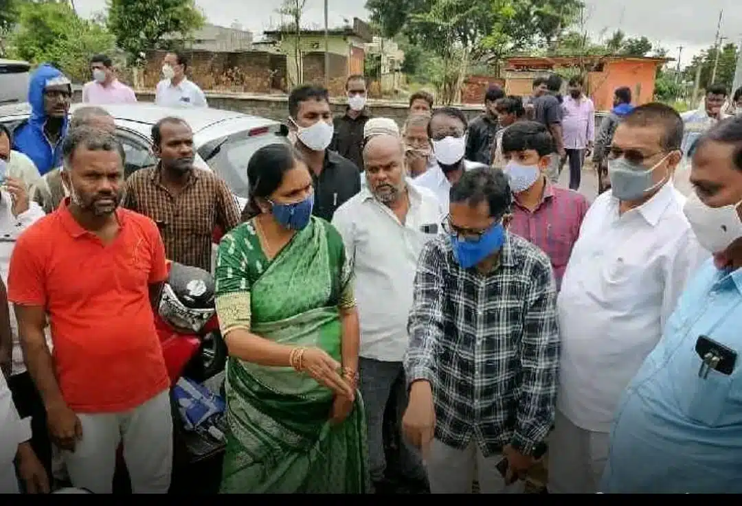 Medak.. అధికారులు అప్రమత్తంగా ఉండాలి: ఎమ్మెల్యే పద్మ