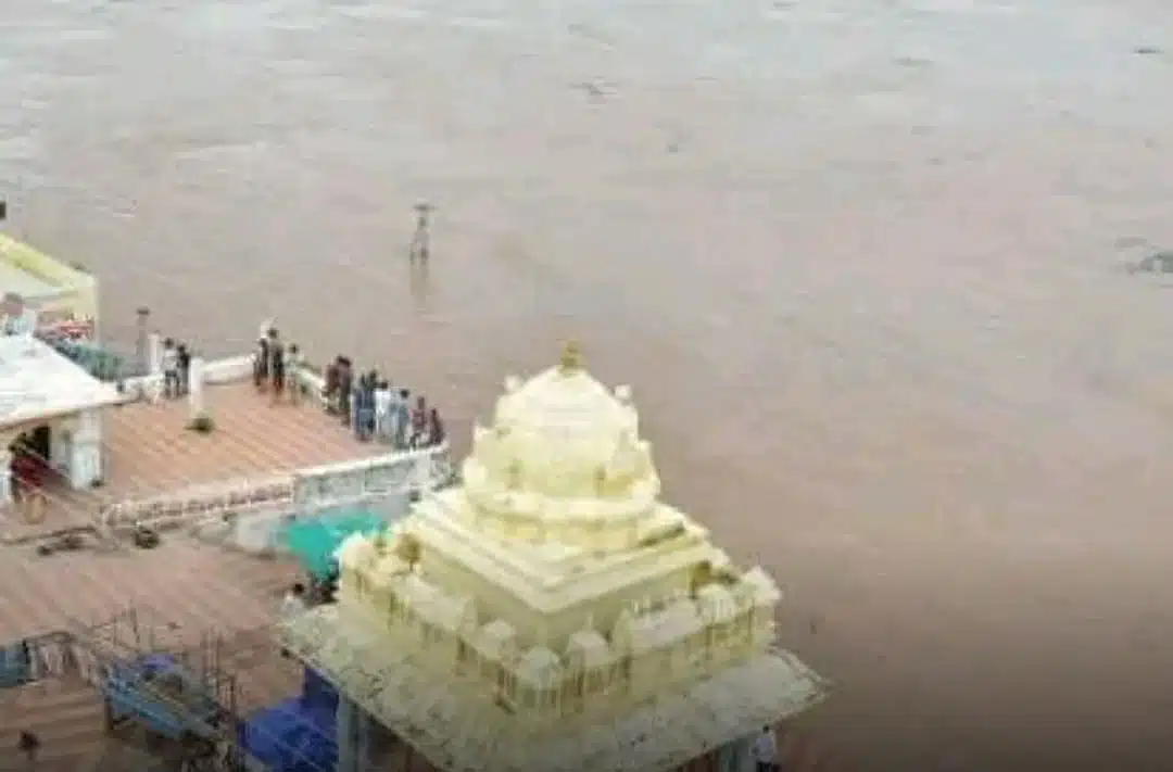 Khammam.. గోదావరిలో పెరుగుతున్న నీటిమట్టం