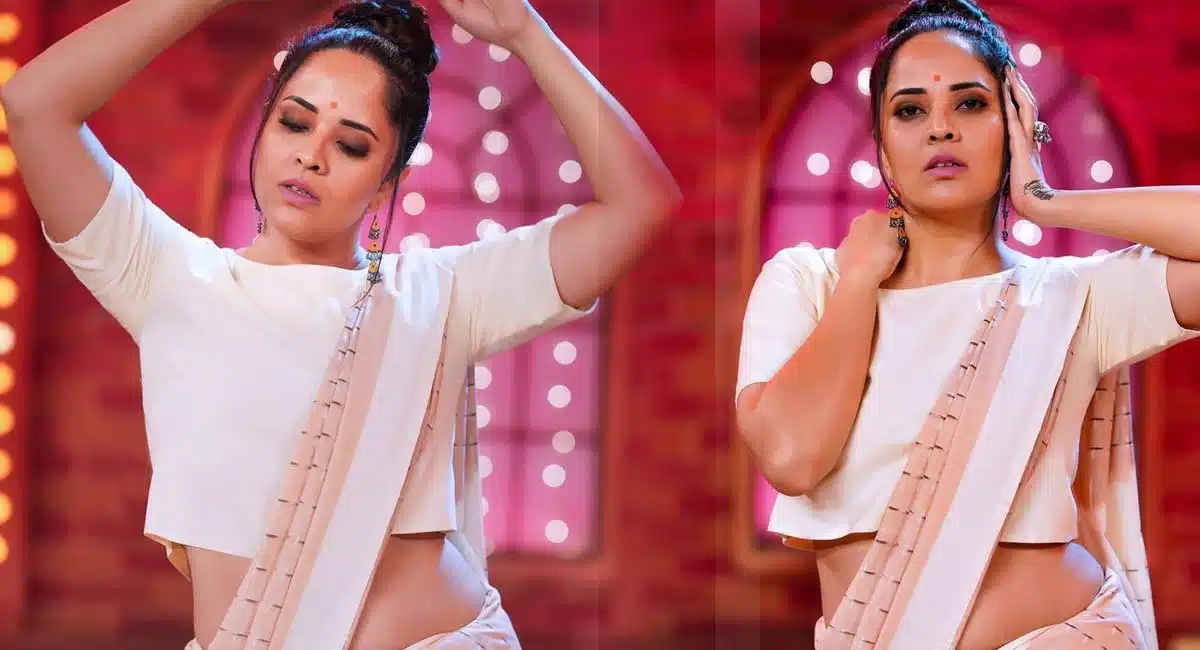 anasuya bharadwaj latest saree pics viral