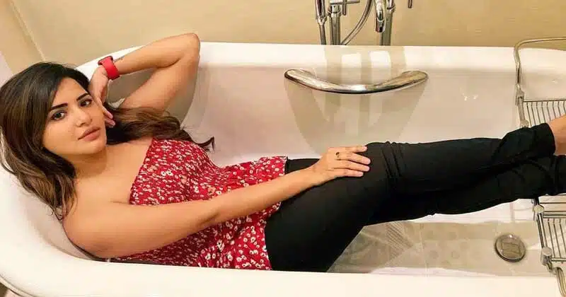 bigg boss beauty ashu reddy shares bathtub pics