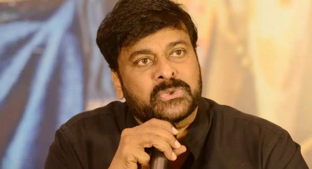 chiranjeevi sweet warning to roshan