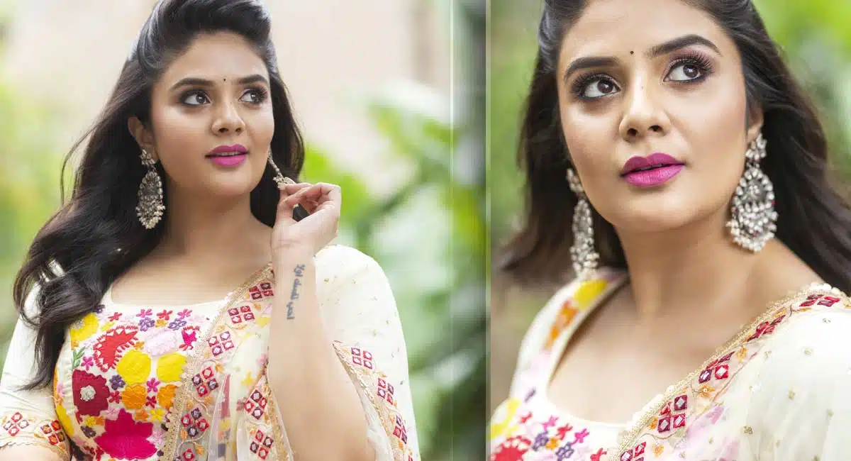 Sreemuki New pics VIral