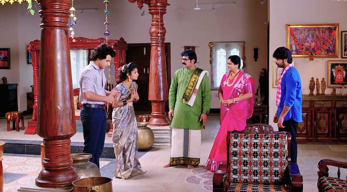 Janaki Kalaganaledu 5 Oct Today Episode : బ్రేస్ లెట్ పేరుతో రామాను ఇరికించాలని చూసిన మల్లిక.. రామాను బ్రేస్ లెట్ గురించి ప్రశ్నించిన జ్ఞానాంబ.. చివర్లో భలే ట్విస్ట్.. మల్లికకు షాక్?