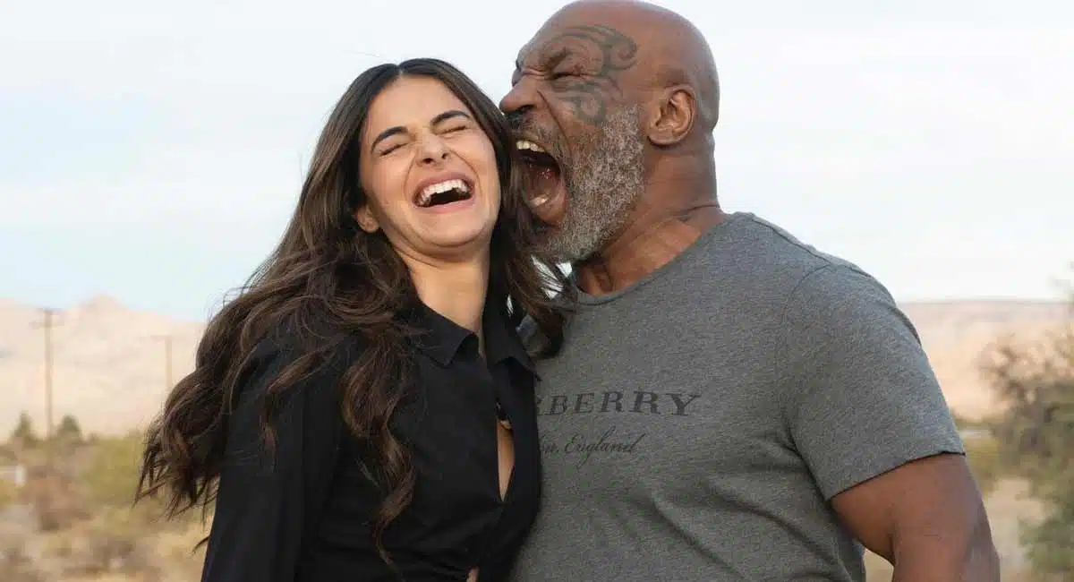 myke tyson kss to Ananya Panday