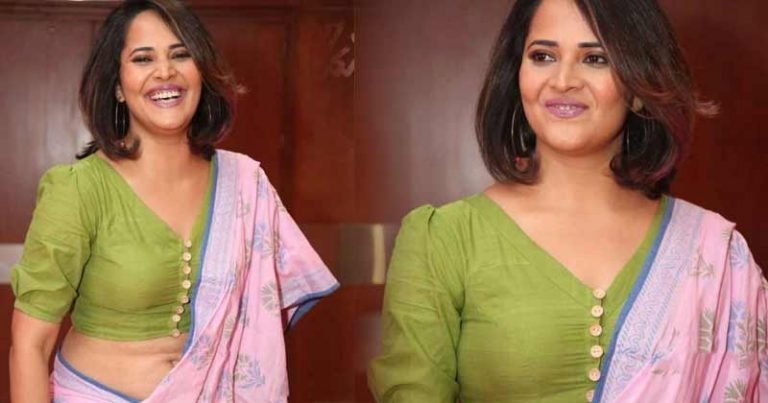 Anasuya : చీరకట్టులోనూ తగ్గేదేలే.. అందాలన్నీ ఆరబోస్తూ మత్తెక్కిస్తున్న అనసూయ..