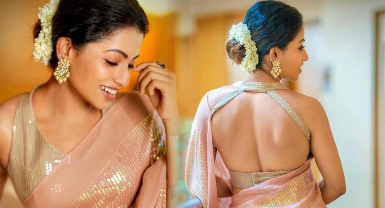 Navya Swamy :  బ్యాక్ ఓపెన్ చేసిన నవ్యస్వామి.. అందాల జాతర మొదలు