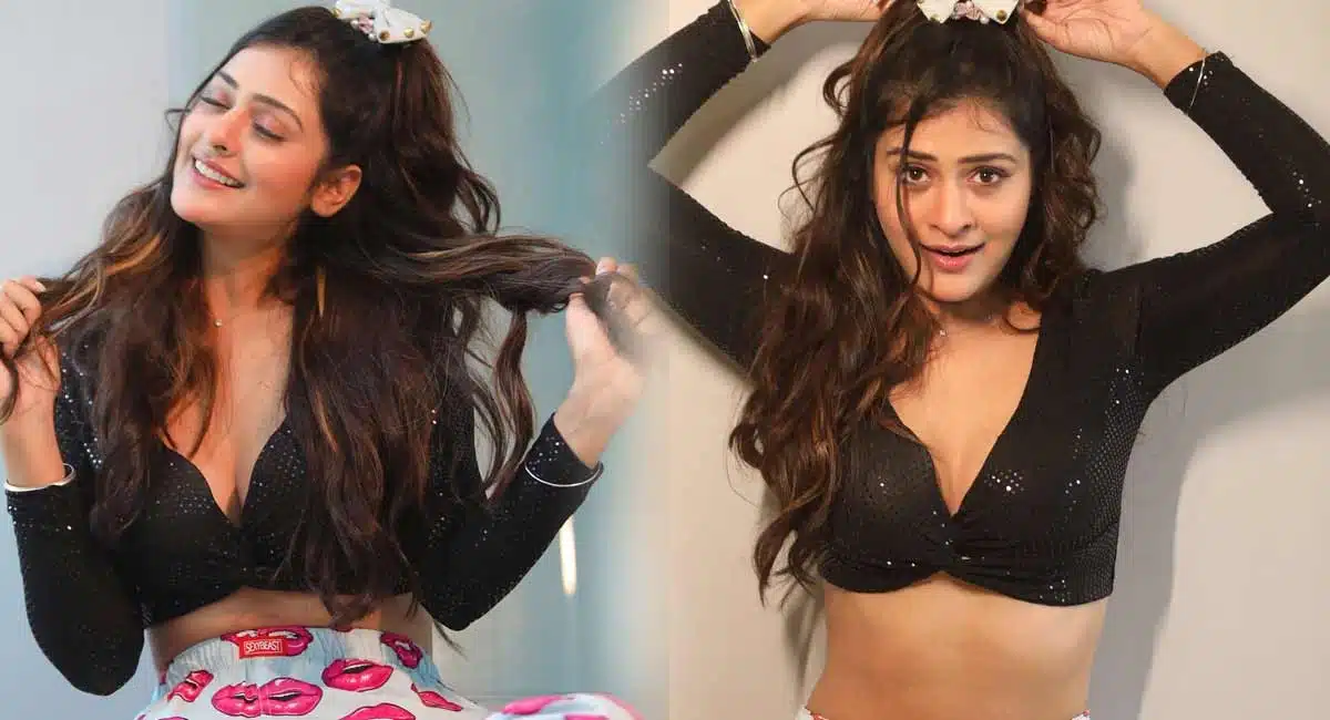 payal rajput shared her beatiful pics
