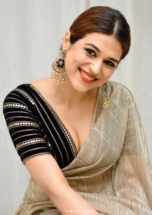 Shraddha Das Latest Pics Viral