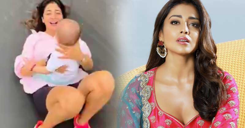 shriya saran : జంపింగ్ జంపాగ్ అనేలా హీరోయిన్ రచ్చ.. బిడ్డను వెరైటీగా ఆడిస్తోన్న శ్రియా