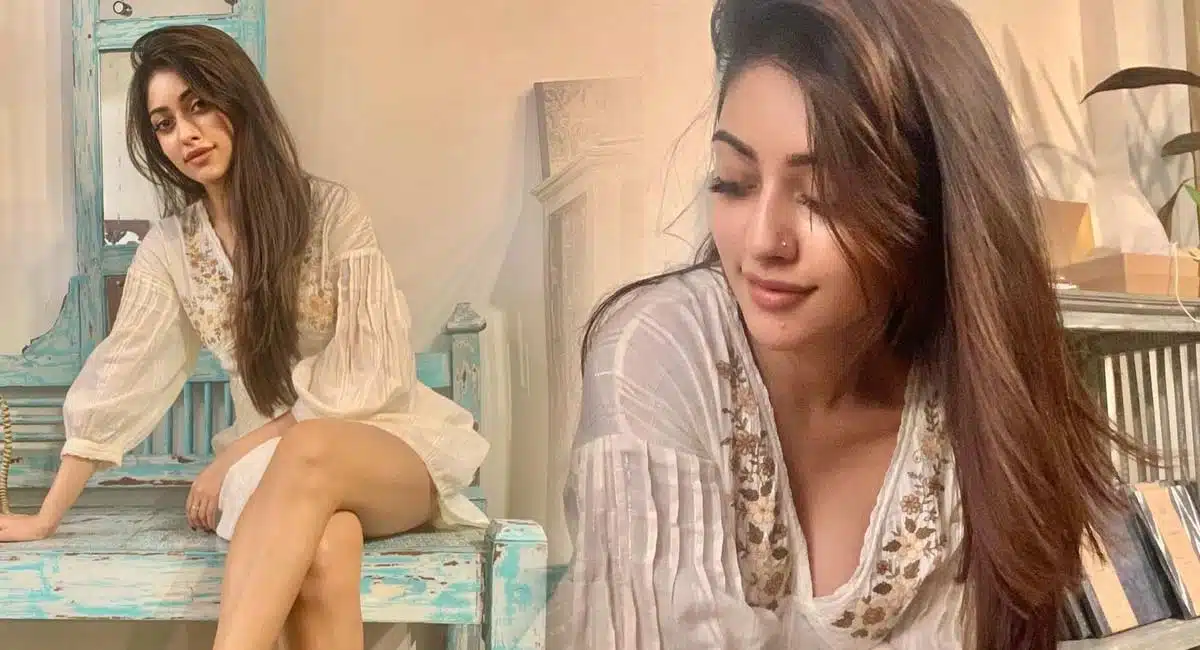 Anu emmanuel shared her latest pics