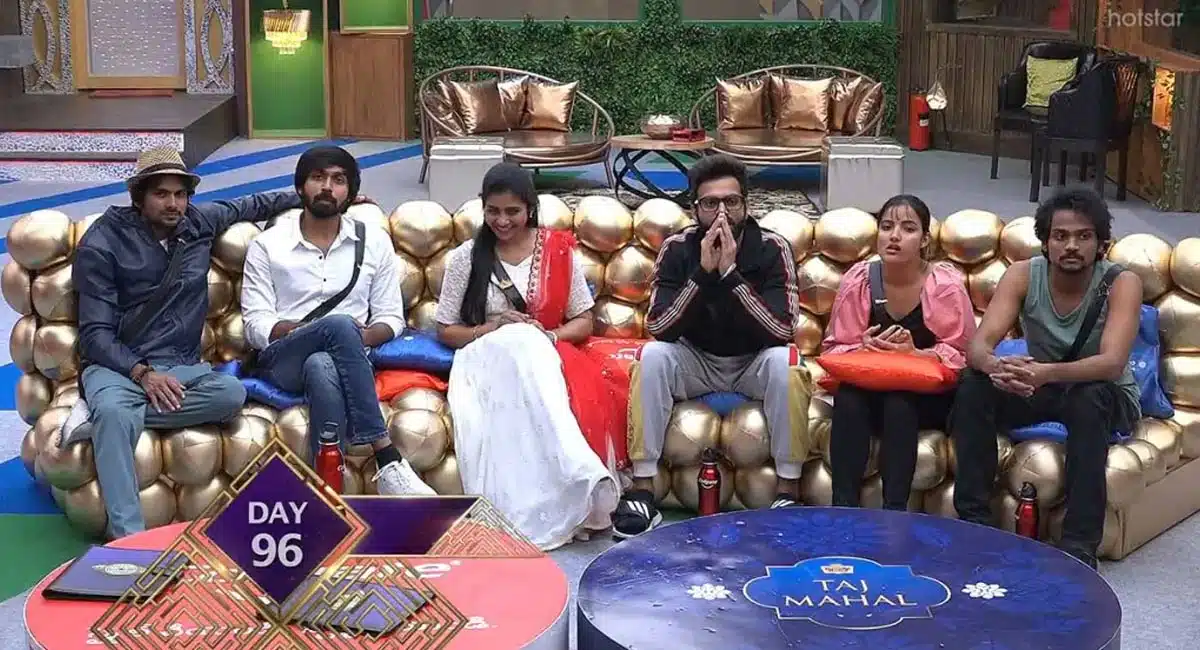 audience confuses Bigg Boss 5 Telugu contestents with their questions