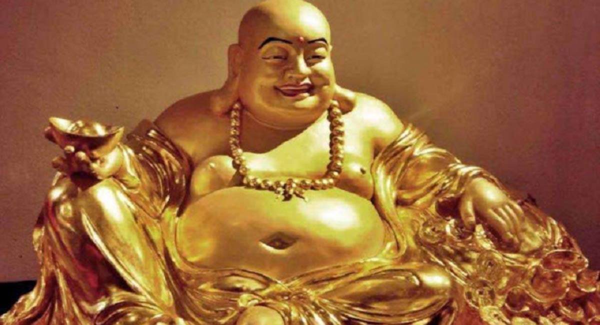 Laughing‌ Buddha : లాఫింగ్‌ బుద్ధ మీ ఇంట్లో ఉంటే ఇవి అదృష్టం మీ సొంతం నిజమేనా !