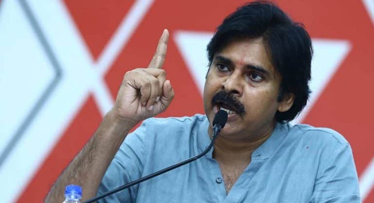Pawan Kalyan : నా సినిమాలు ఉచితంగా వేస్తా… ఏపీ సర్కారుపై పవన్ కల్యాణ్ ఫైర్..!