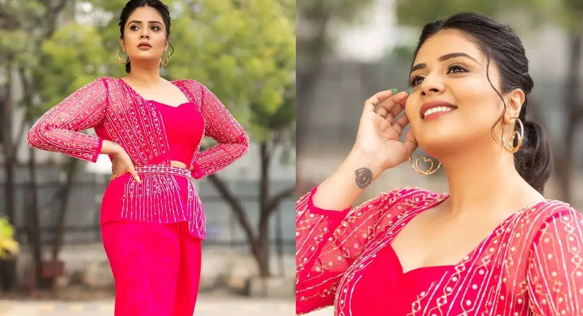 Sreemukhi photo viral
