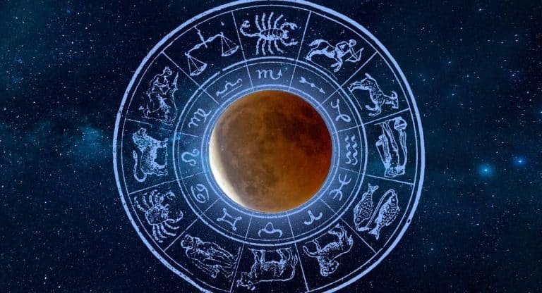 Zodiac Signs : ధనస్సు రాశి వారికి ఏప్రిల్ లో రాశిఫలాలు ఎల ఉన్నాయోంటే..?