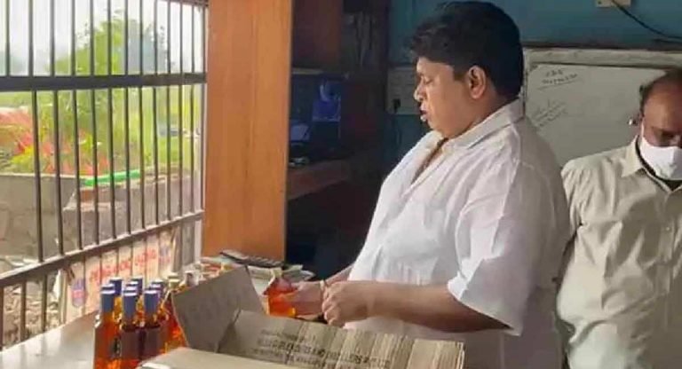 Comedian Raghu : పాపం… మ‌ద్యం అమ్ముతూ క‌నిపించిన క‌మెడియ‌న్ ర‌ఘు…!