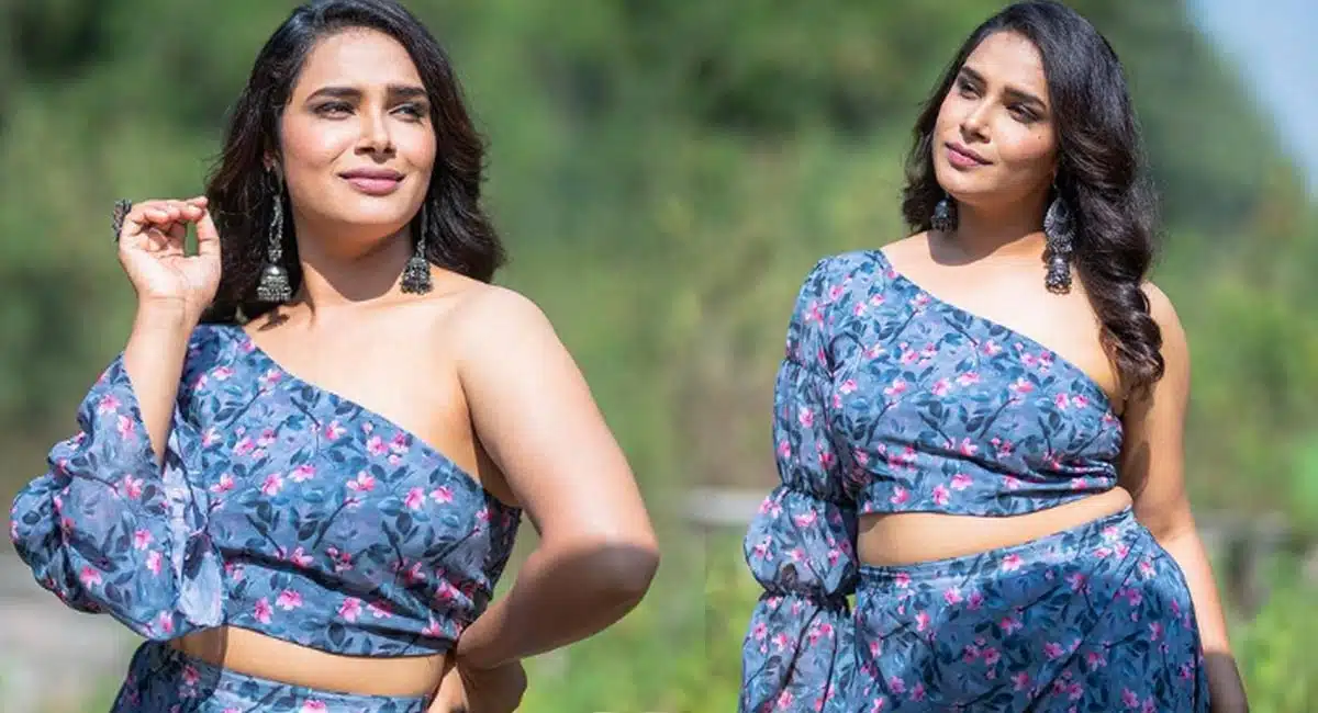 Hariteja Gets Trolling For Dressing