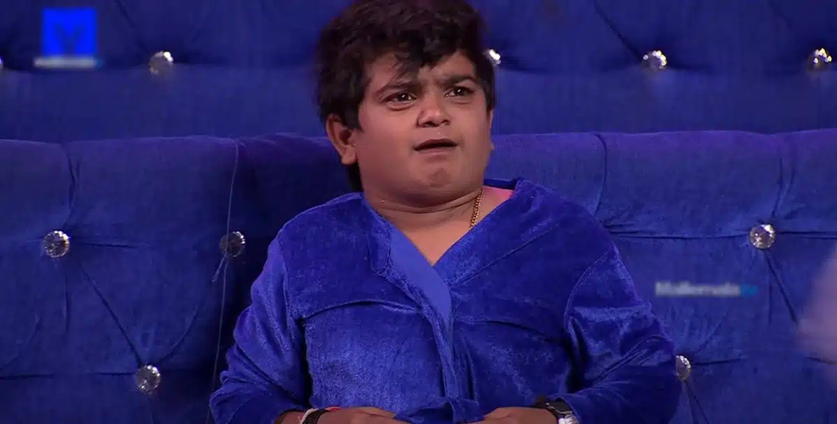 Comedian Naresh In Sridevi Drama Company